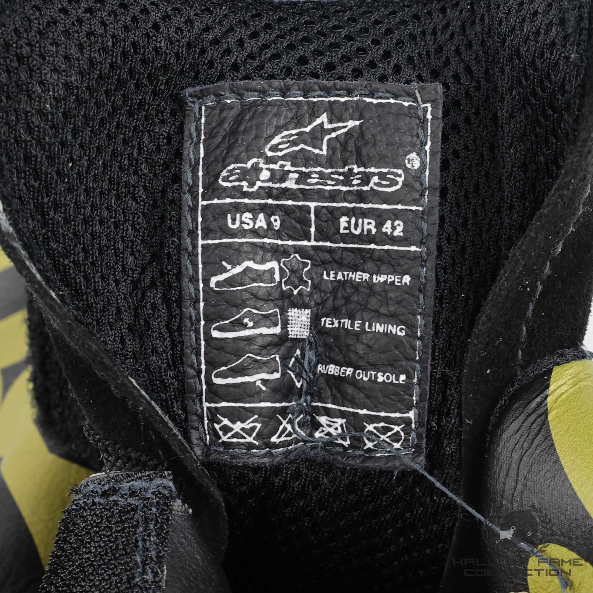 2006 Kimi Raikkonen Signed McLaren Johnnie Walker 100th Career Grand Prix Commemorative F1 Boots