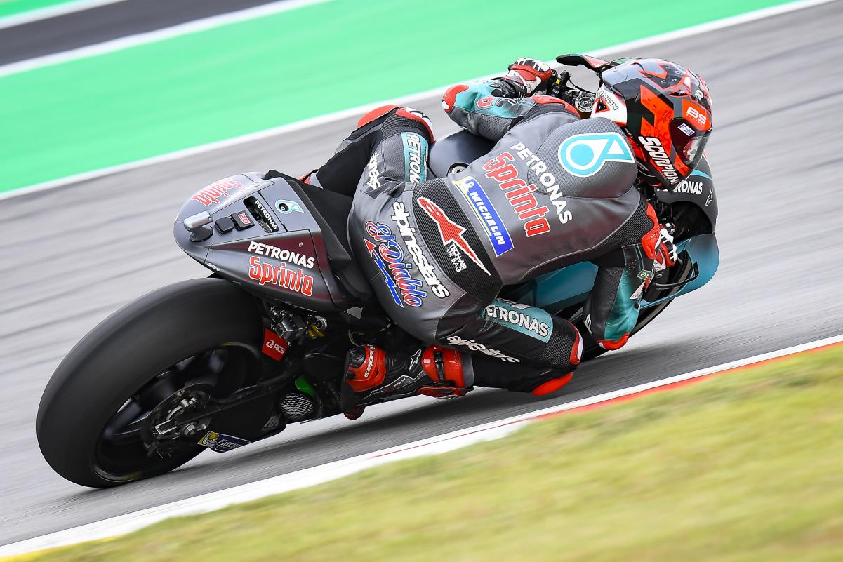 2019 Fabio Quartararo Signed Race Used Rookie Yamaha Alpinestars MotoGp Slider