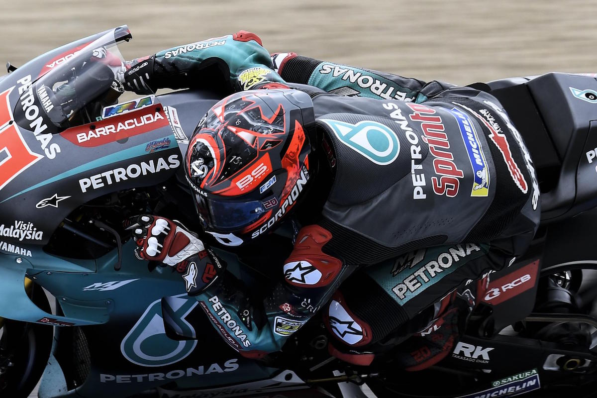 2019 Fabio Quartararo Signed Race Used Rookie Yamaha Alpinestars MotoGp Slider