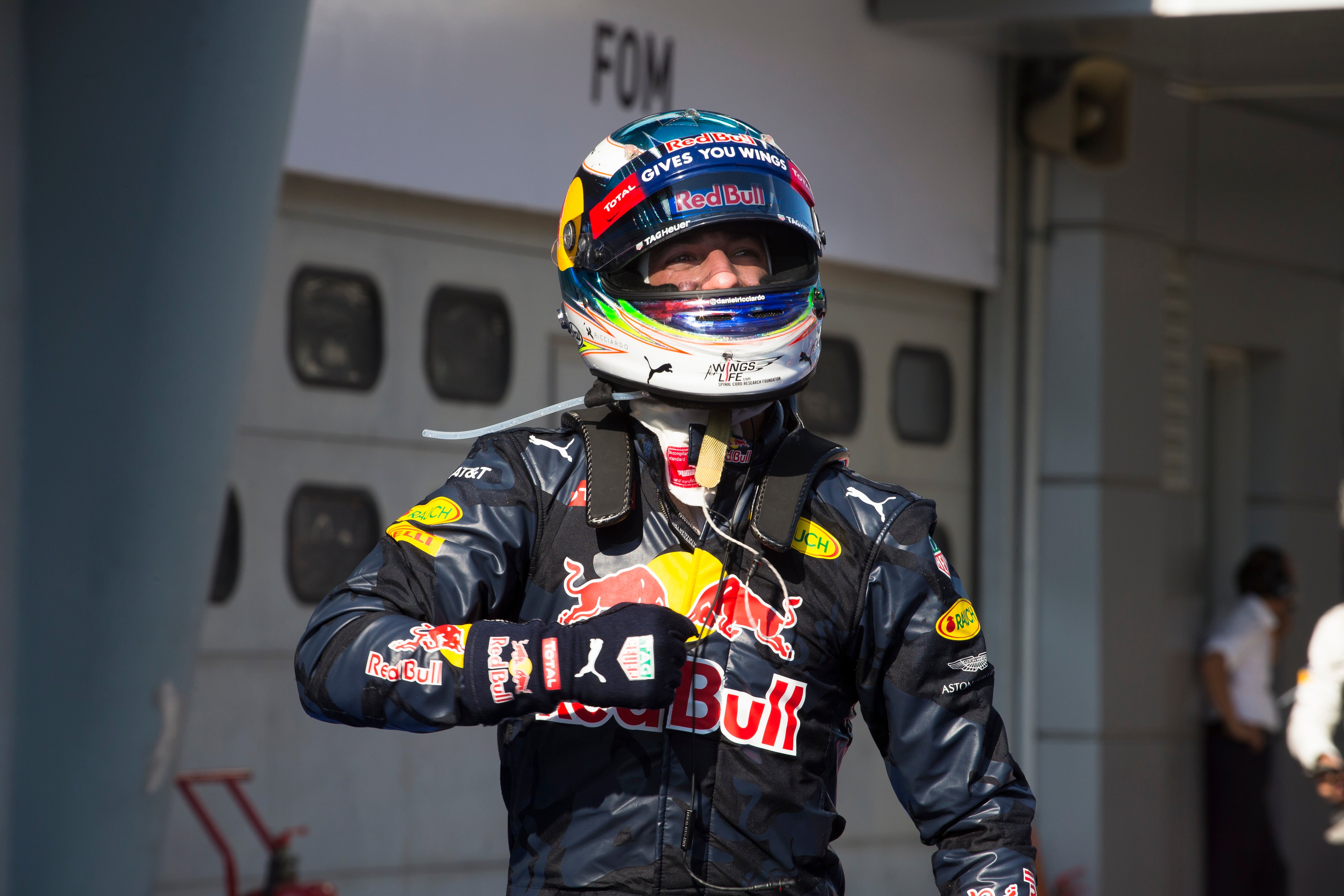 2016 Daniel Ricciardo Original Used Red Bull Racing F1 Suit