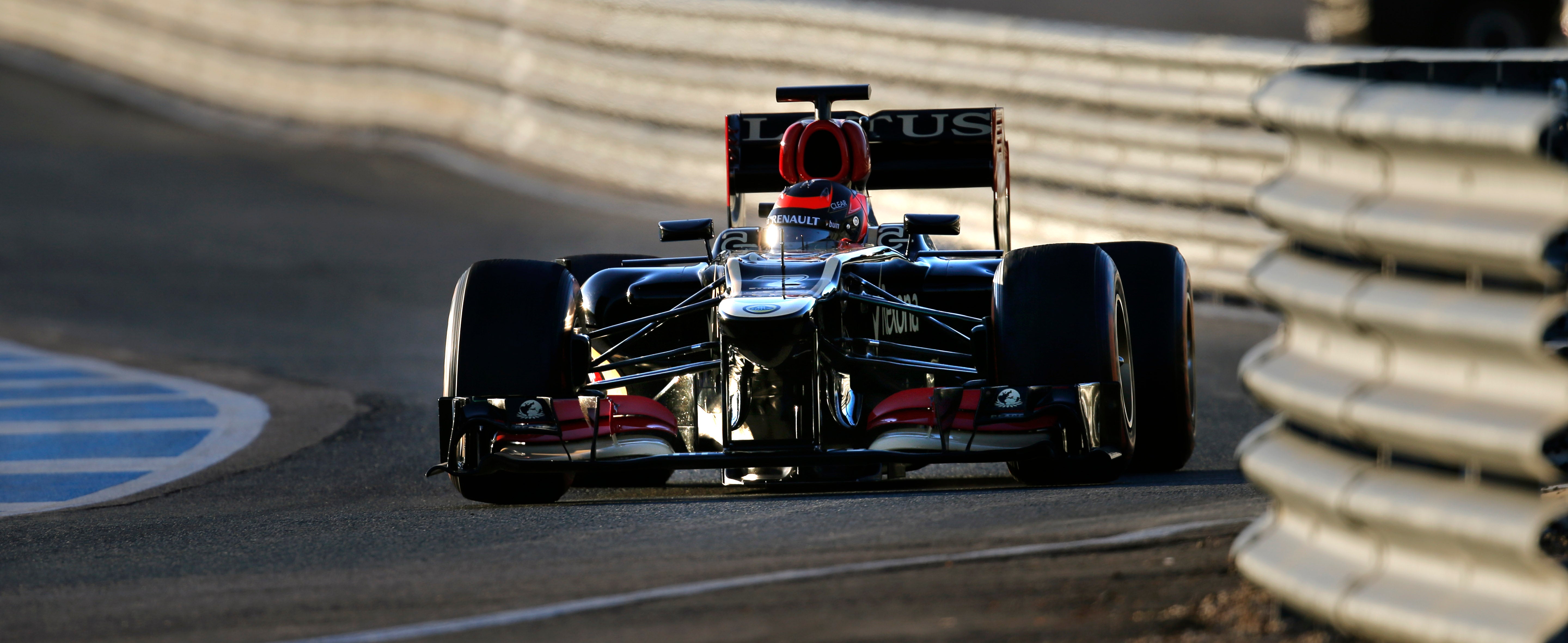 2013 Kimi Raikkonen Preseason Jerez Test Lotus F1 Helmet