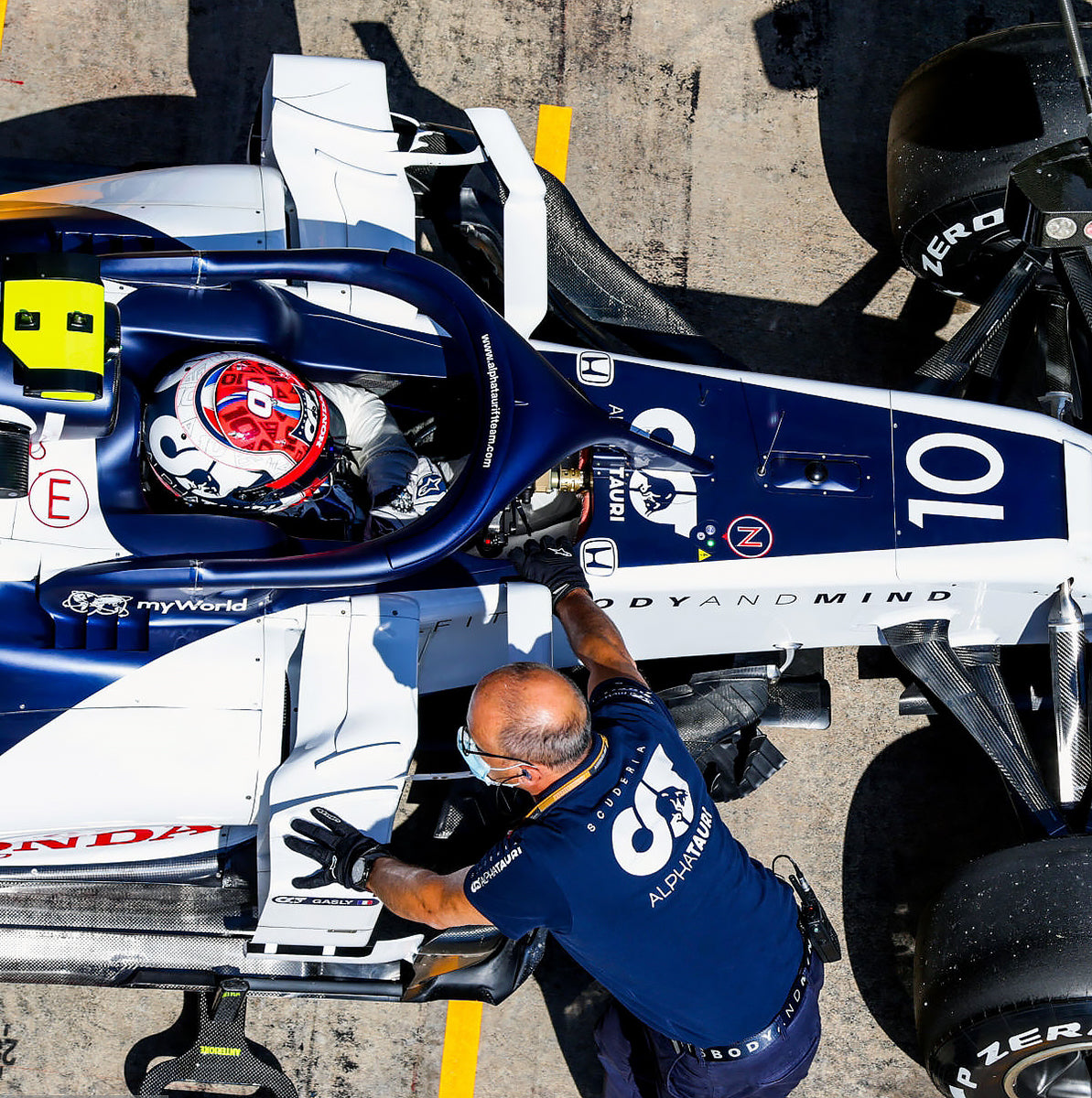 2020 Pierre Gasly Signed Race Used Scuderia AlphaTauri Arai GP-7 F1 Helmet
