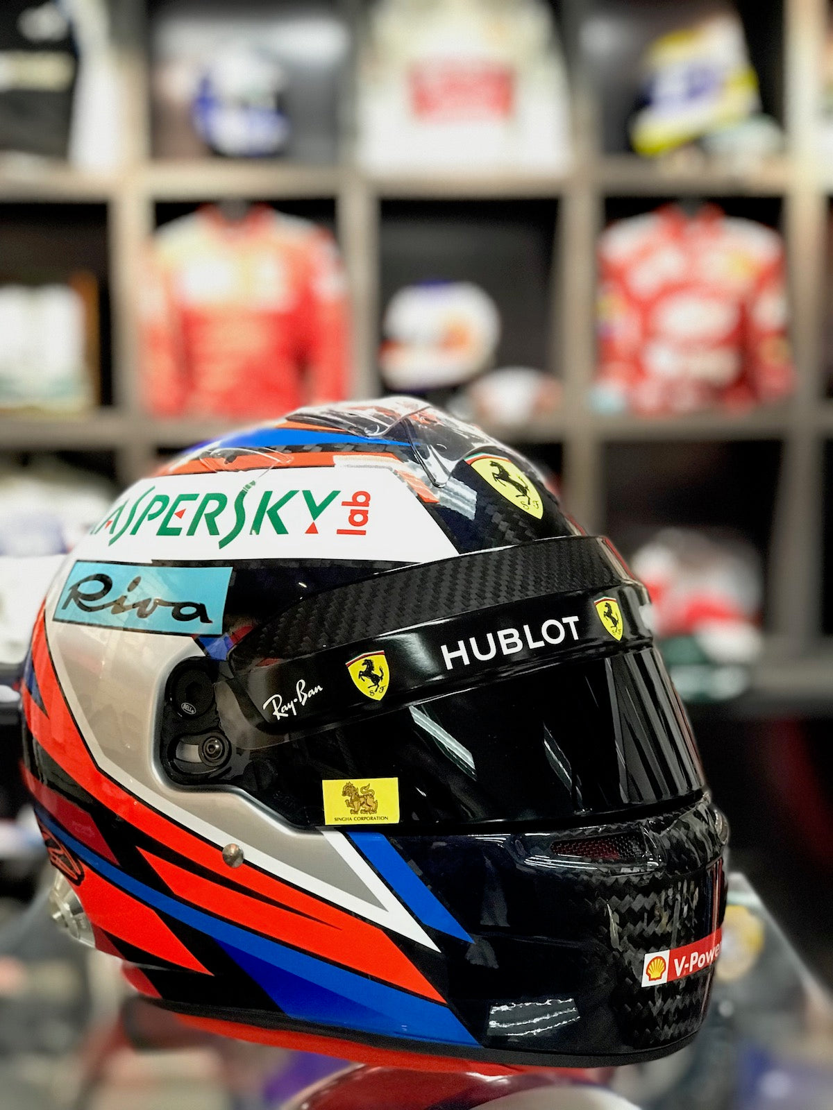 2018 Kimi Raikkonen Scuderia Ferrari Official Bell Replica F1 Helmet