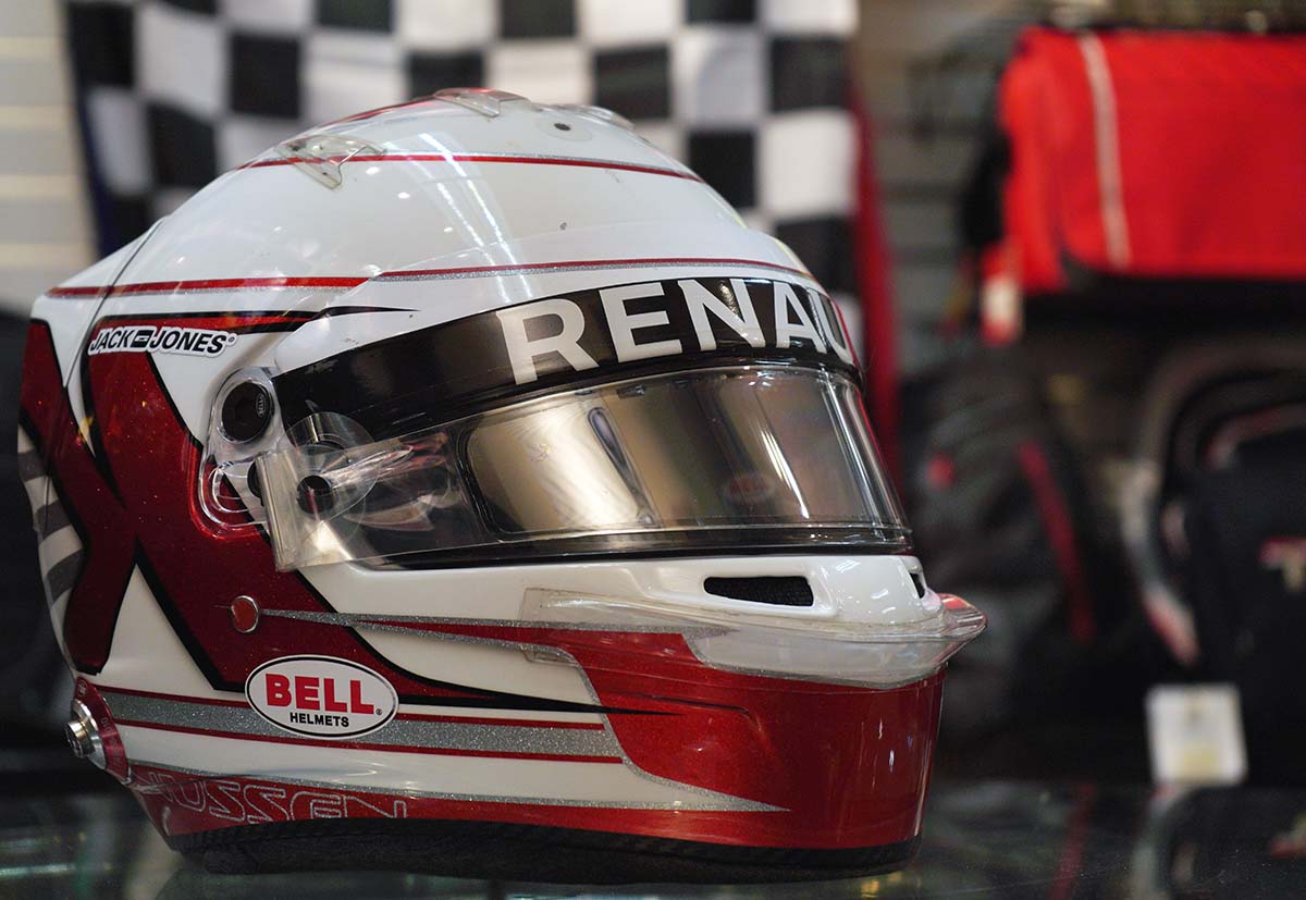 2016 Kevin Magnussen Race Used Renault F1 Helmet