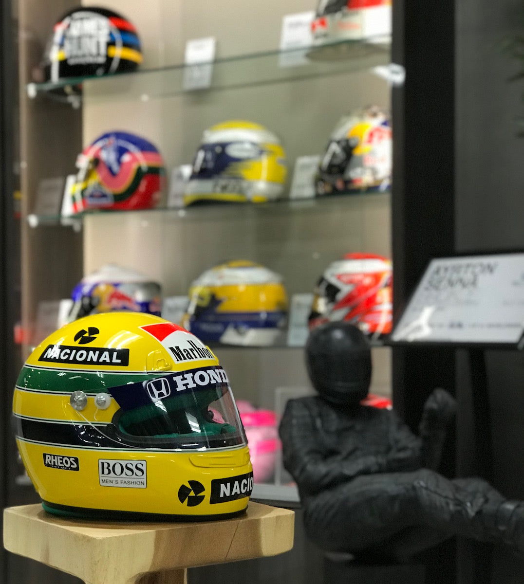 1991 Ayrton Senna 1 of 10 Limited Edition Replica Marlboro McLaren Rheos F1 Helmet