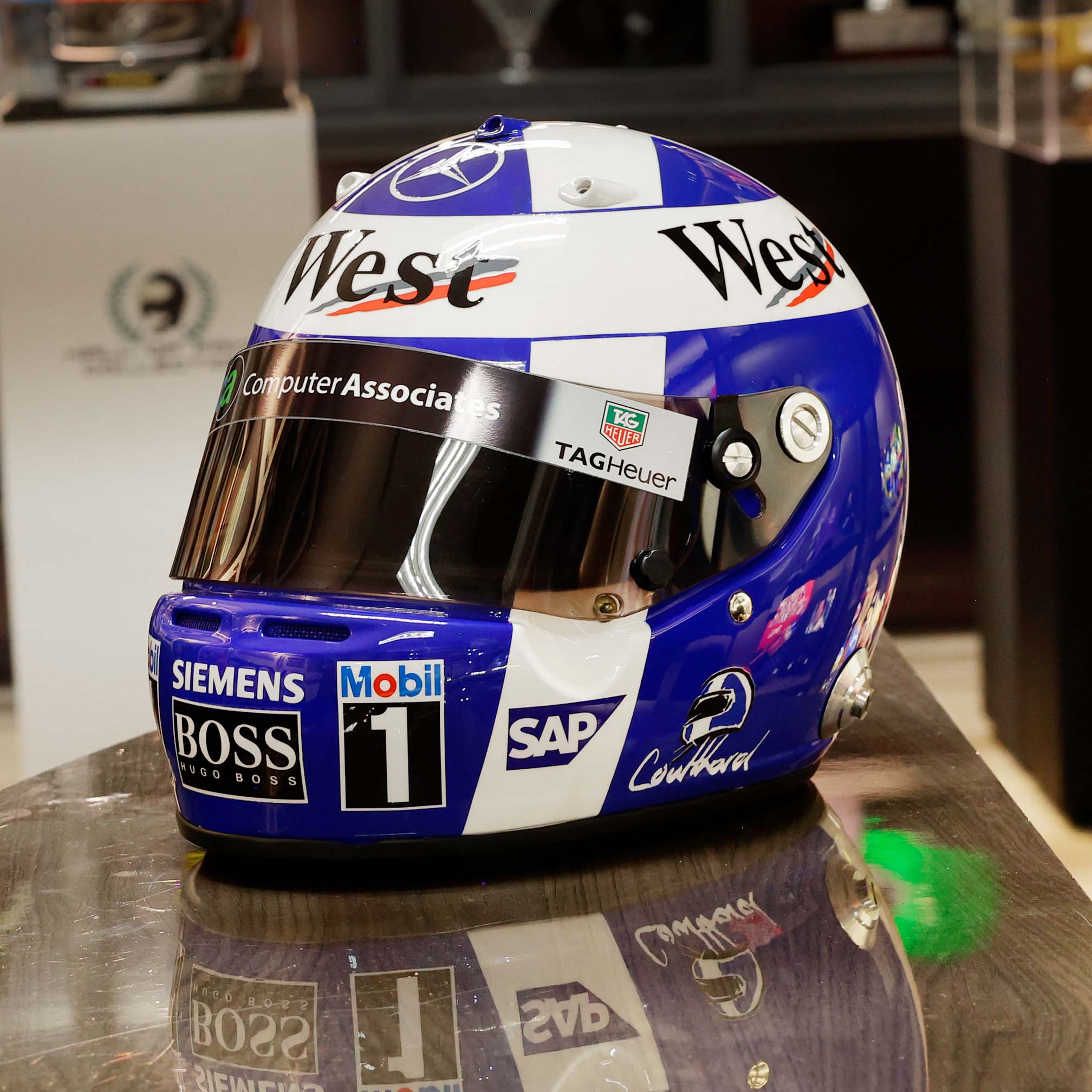 HRC MICHELIN カウル 青/黄/赤/白 2003 David Coulthard Replica McLaren F1 Helmet