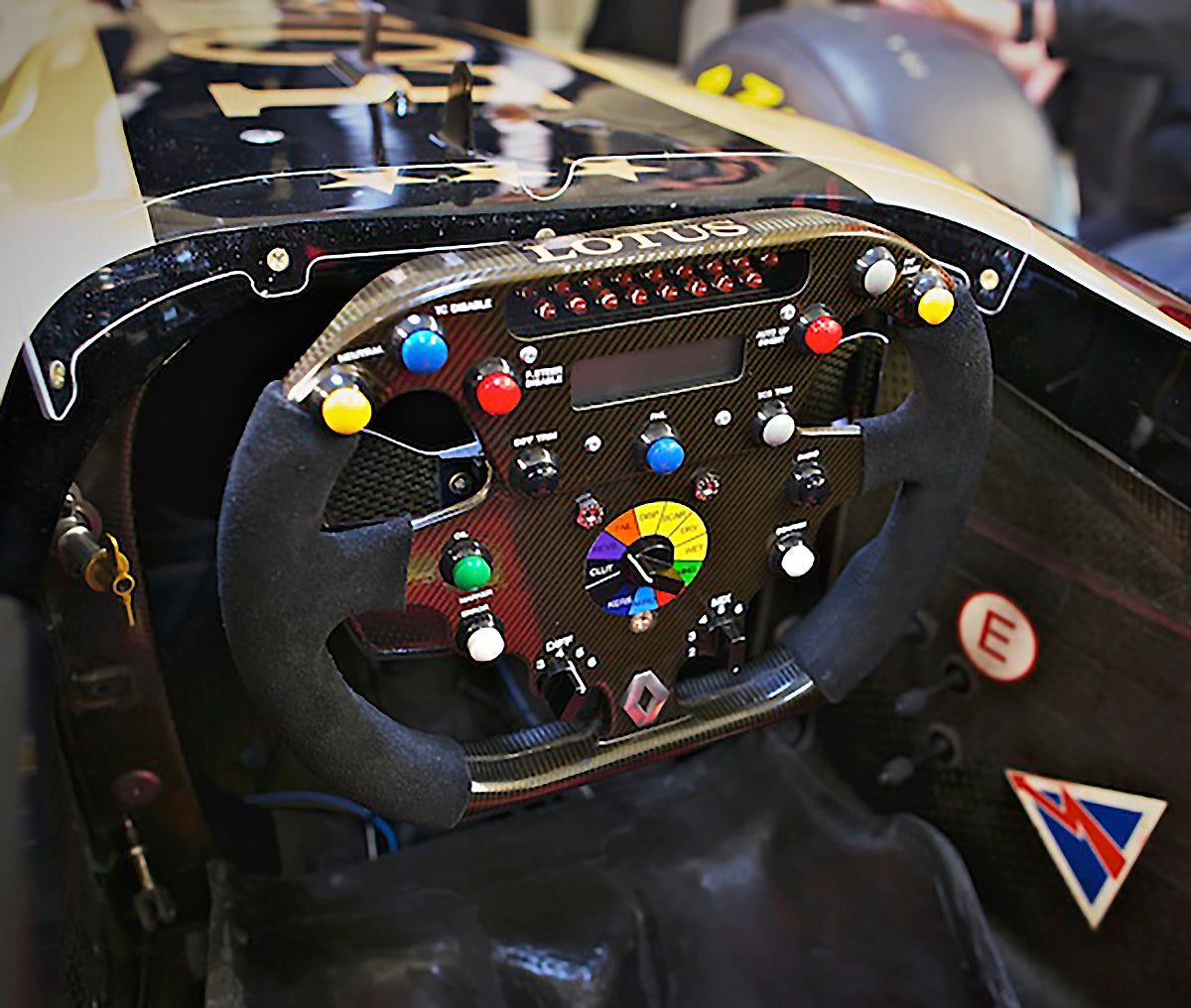 2008-12 Renault/Lotus F1 Show-car Steering Wheel