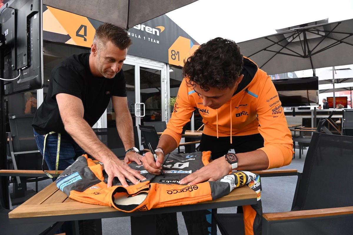 norris1027 様　ご購入分 2022 Lando Norris Signed Azerbaijan Grand Prix Used McLaren F1