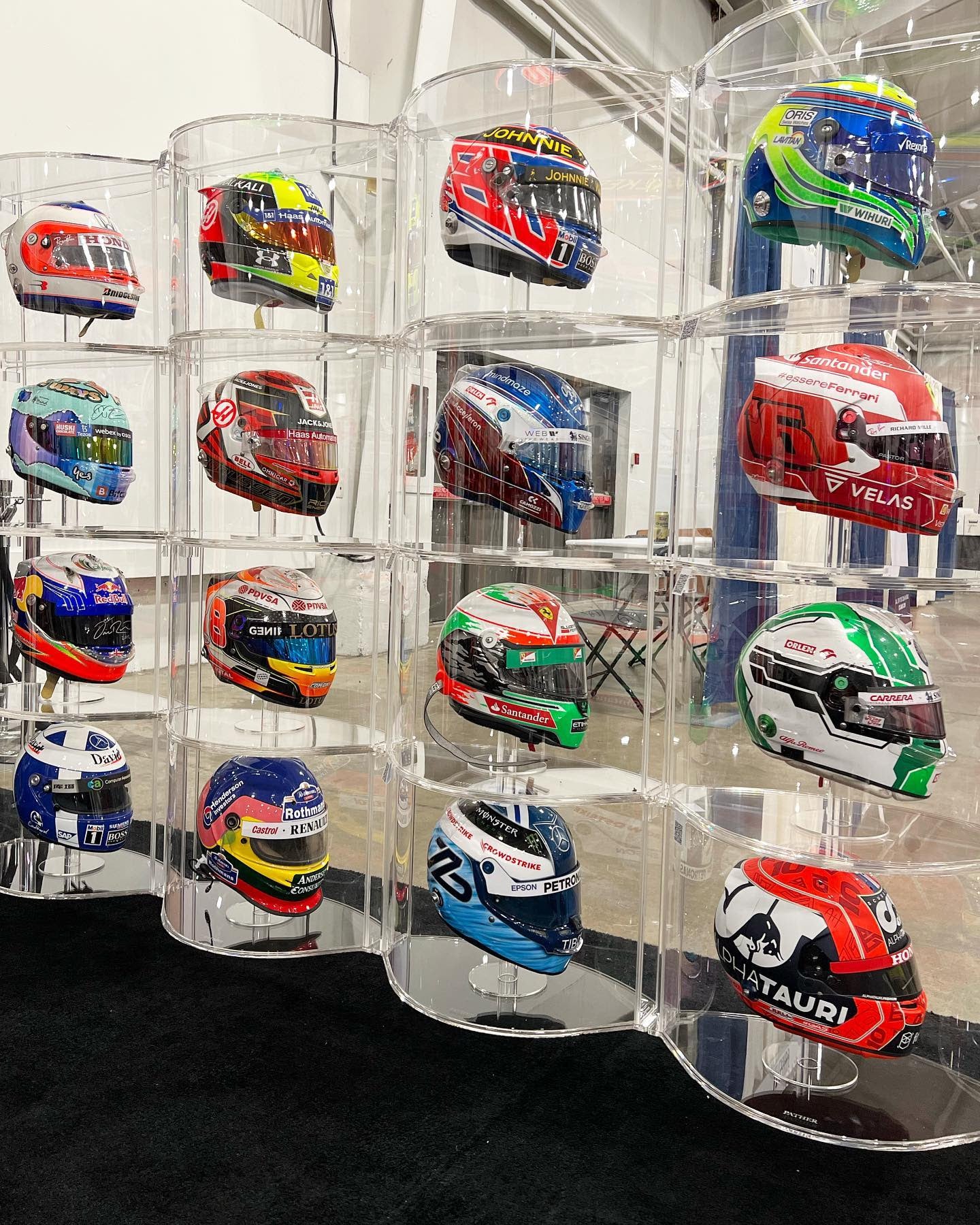 *Gently Used* Hall Of Fame Collection Helmet Display Case